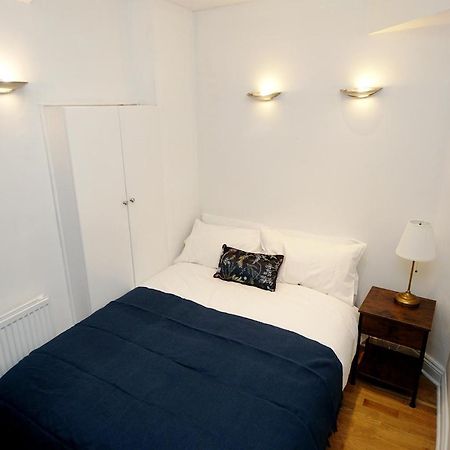 Cozy Retreat By Aresti Hotels Londres Exterior foto